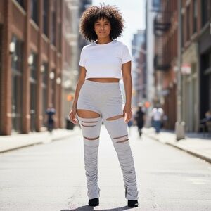Stacked Mami Distressed Pant
New